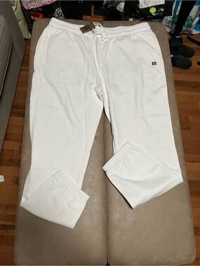 Russell Athletic - White joggers with pockets 3xl NWT
